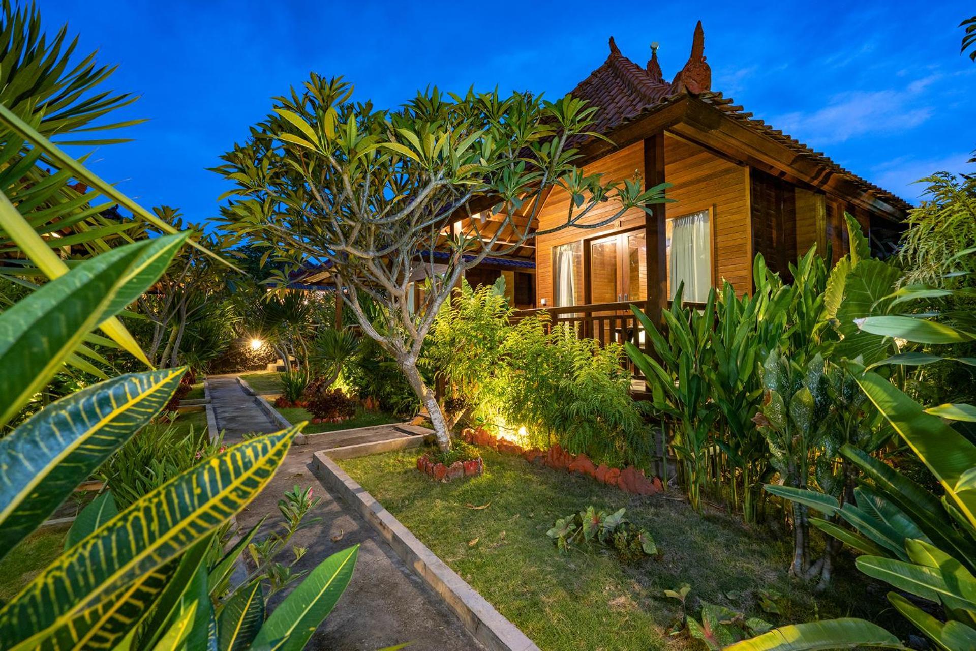 Hotel Karang Mas Lembongan Exterior foto
