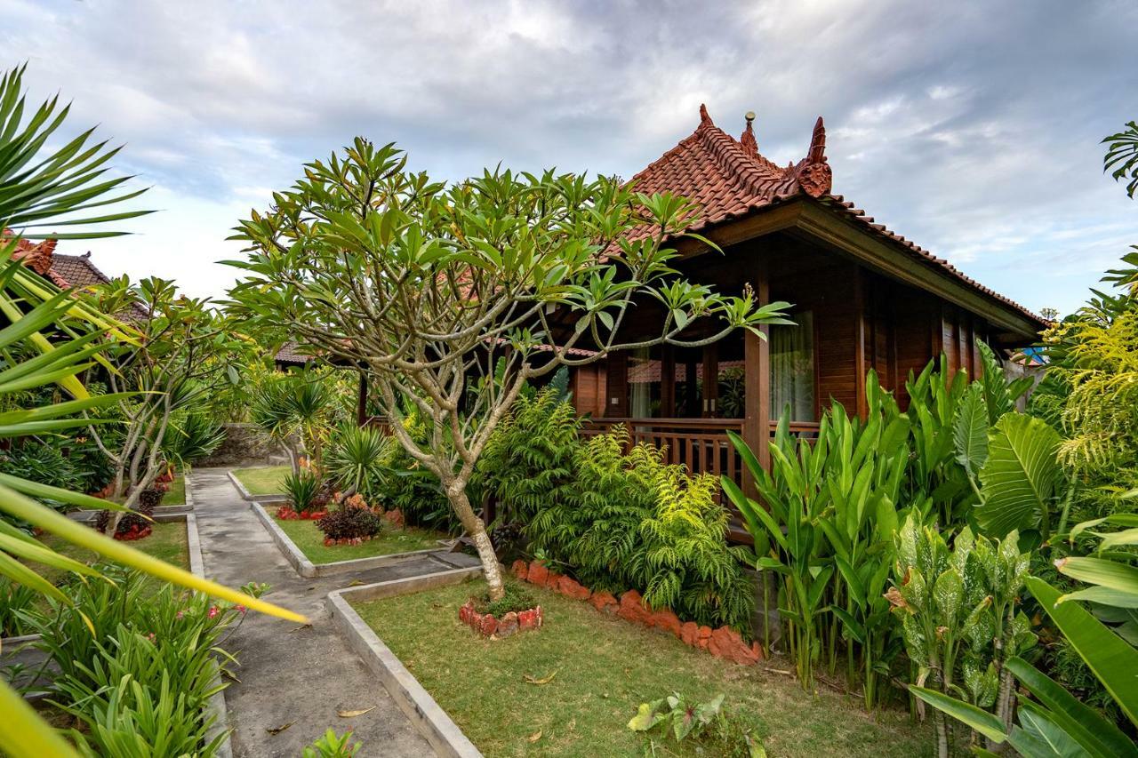 Hotel Karang Mas Lembongan Exterior foto