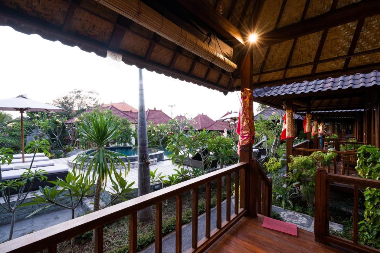 Hotel Karang Mas Lembongan Exterior foto