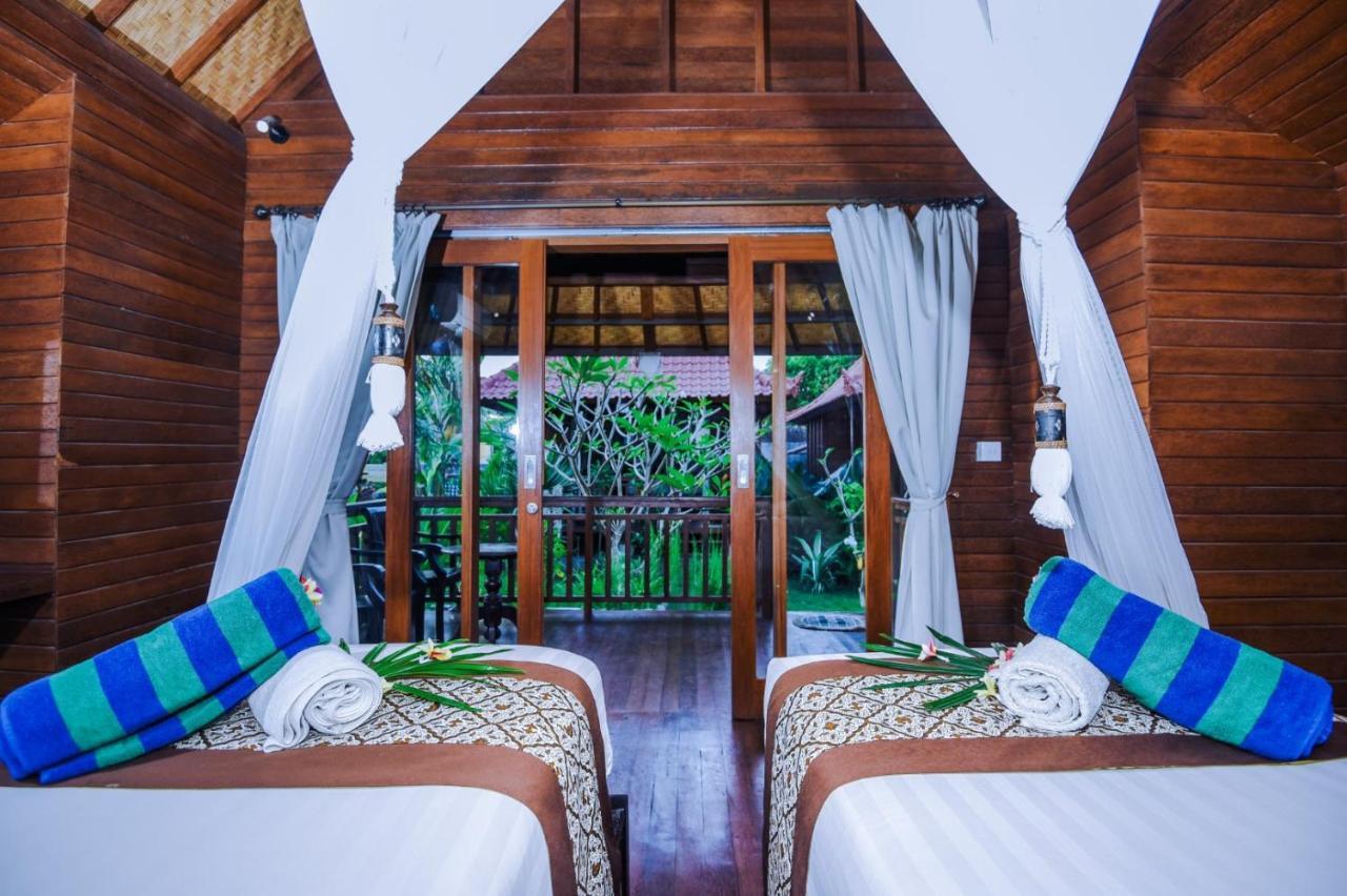 Hotel Karang Mas Lembongan Exterior foto