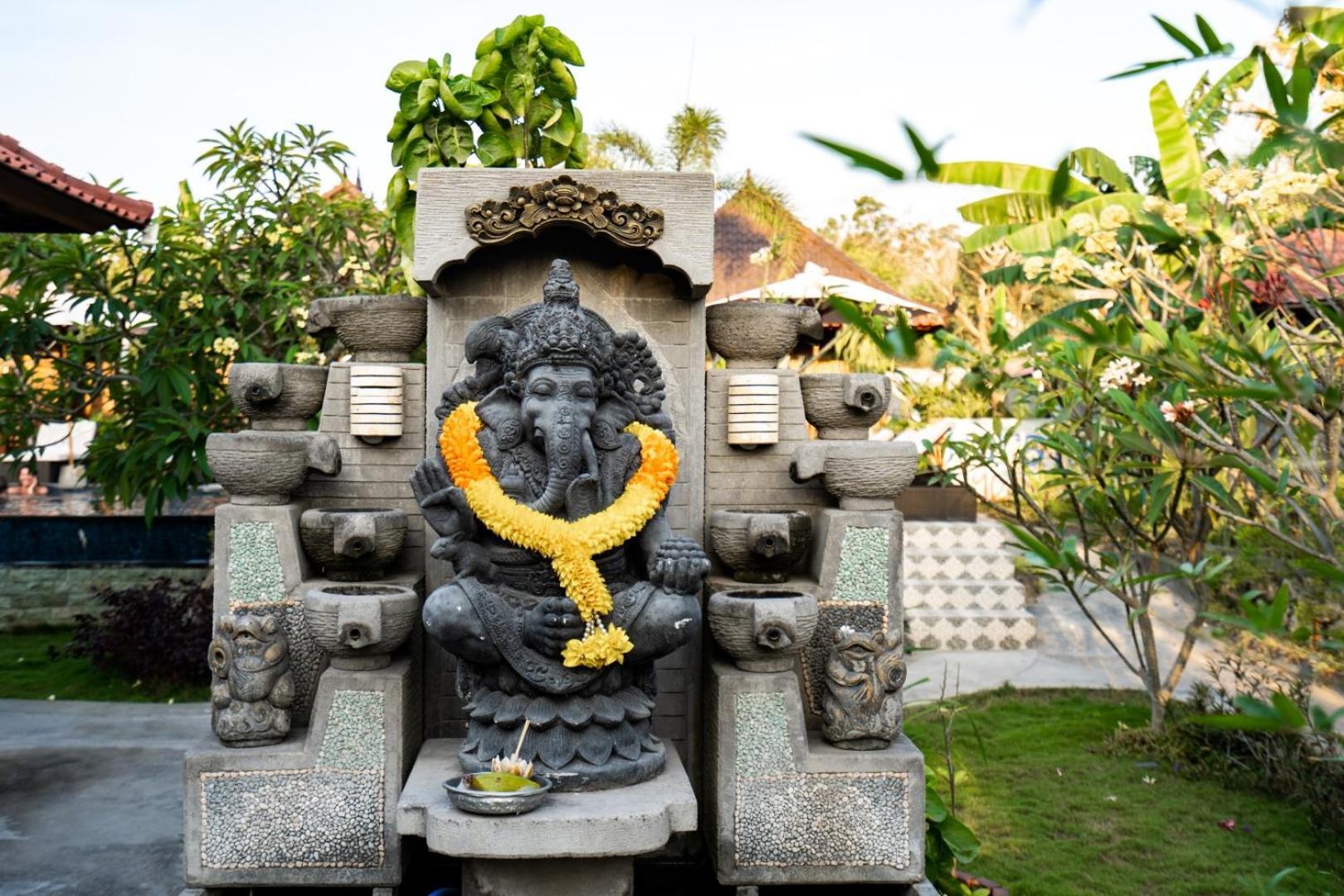 Hotel Karang Mas Lembongan Exterior foto